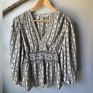 COPY - Max Studio Long Sleeved Floral Black and Ivory Top. Size XS